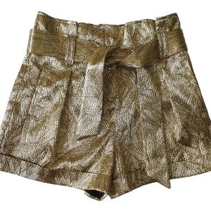 Sézane NWOT leaf pattern shorts.  Gold metallic.